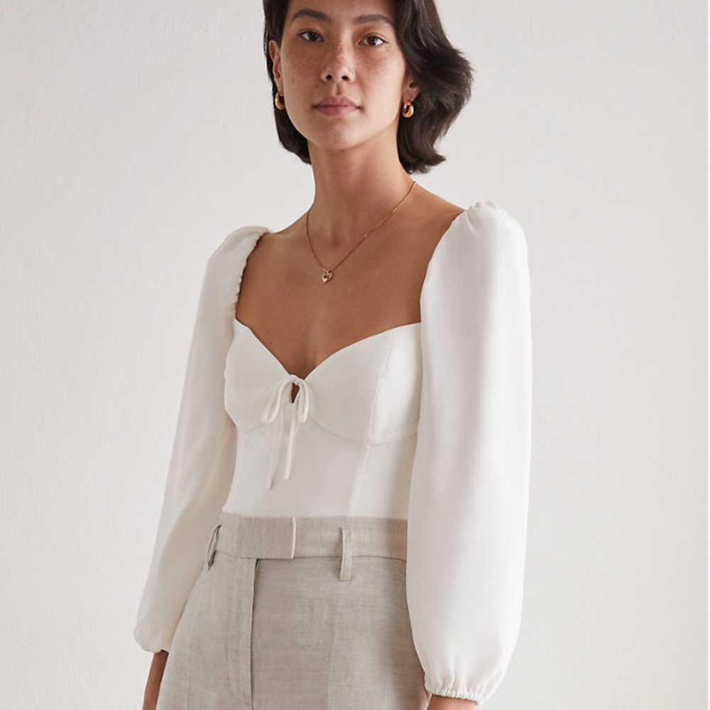 NWT Aritzia Novella Blouse in Light Birch